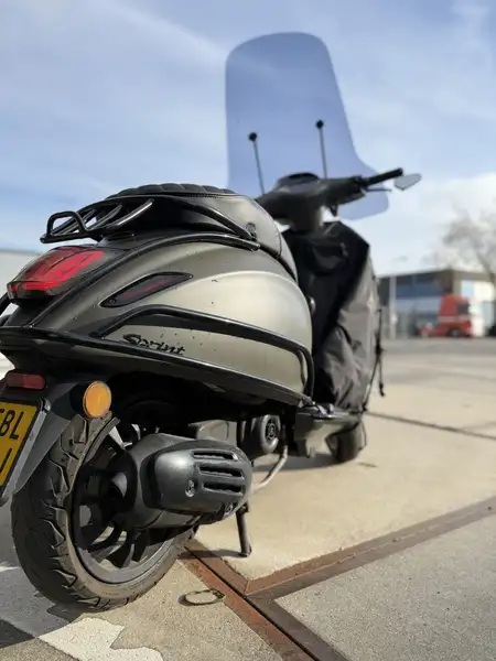 Vespa Sprint - foto 6