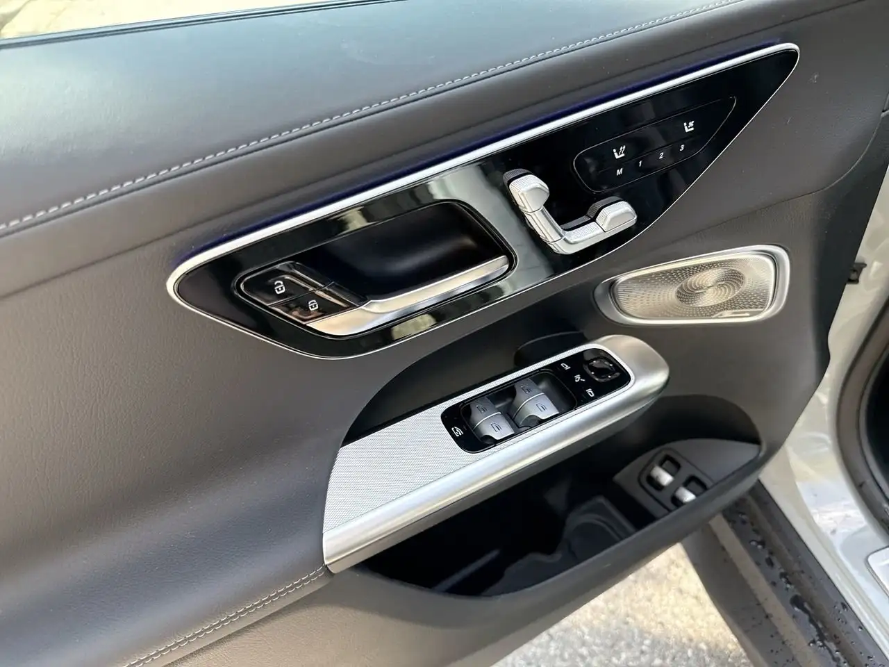 Mercedes-Benz GLC снимка Mercedes-Benz GLC