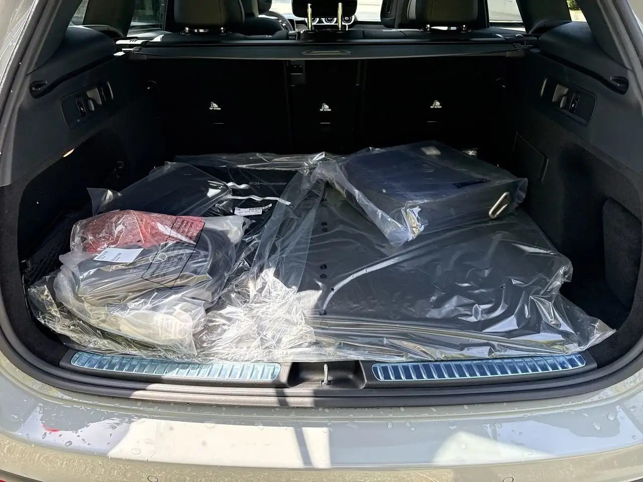 Mercedes-Benz GLC снимка Mercedes-Benz GLC