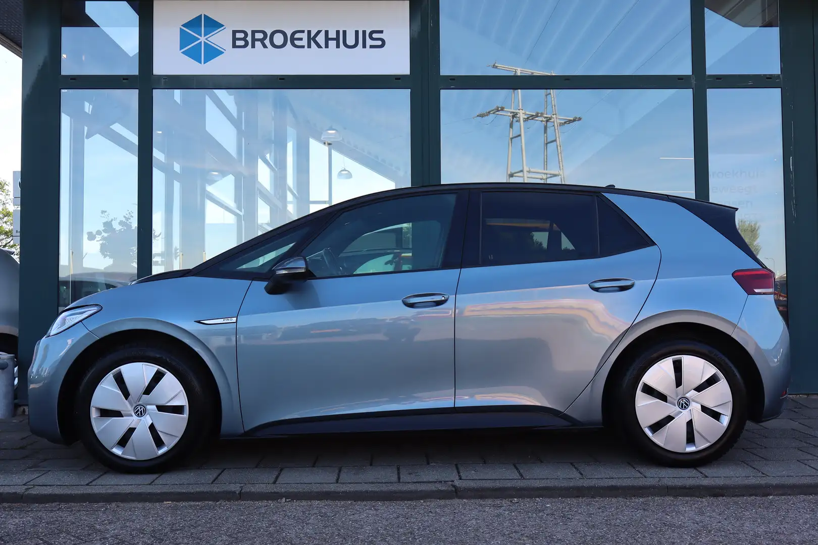 Volkswagen ID.3 Business 58 kWh | Navigatie | Stoelverwarming | Ac Blauw - 2