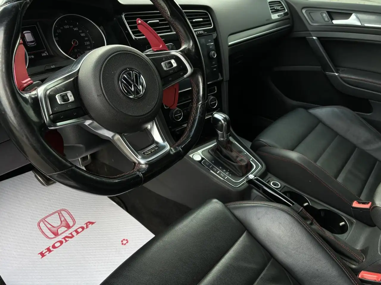 Volkswagen Golf GTI fotografie Volkswagen Golf GTI