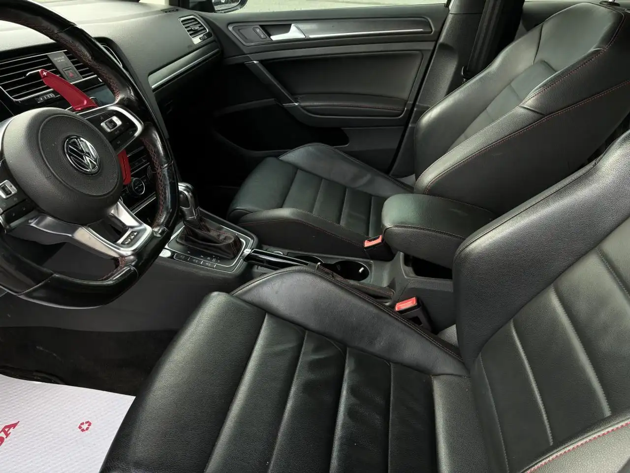 Volkswagen Golf GTI fotografie Volkswagen Golf GTI