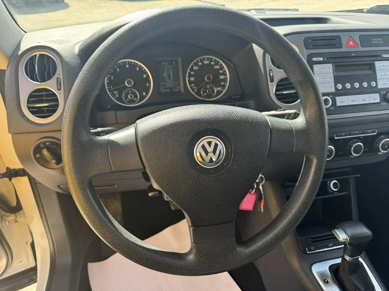 Volkswagen Tiguan снимка Volkswagen Tiguan