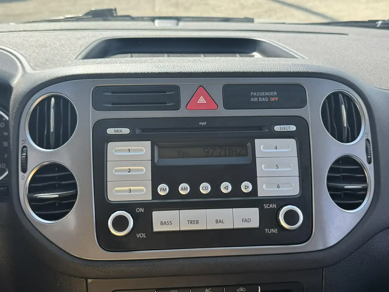 Volkswagen Tiguan снимка Volkswagen Tiguan