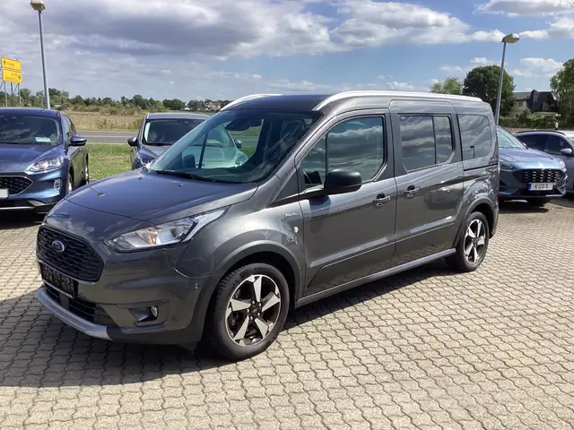Ford Grand Tourneo Connect Active / Pano Dach / Navi