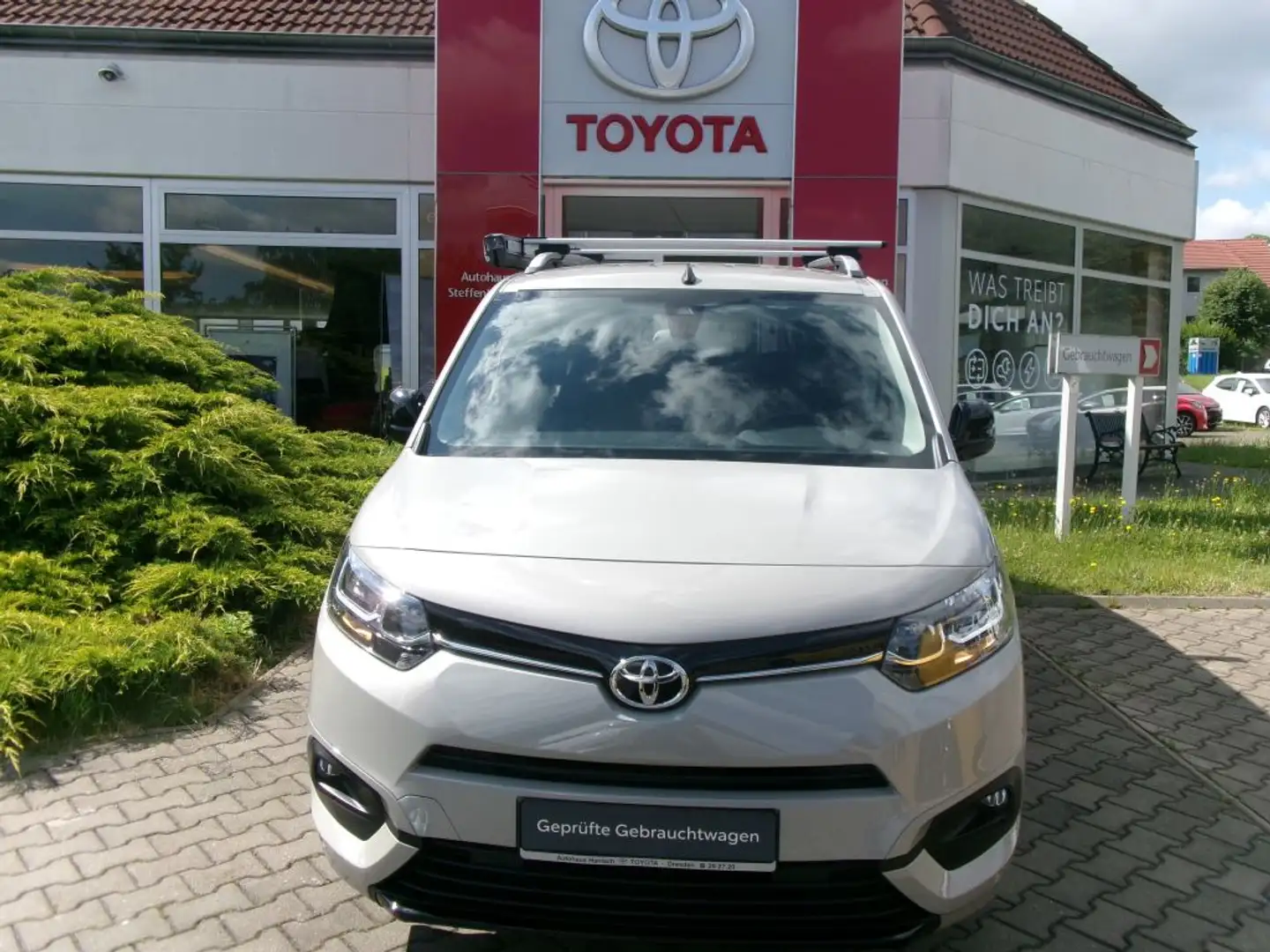 Toyota Proace City Verso 1.2 L2 Aut Team Deutschland Jaune - 2