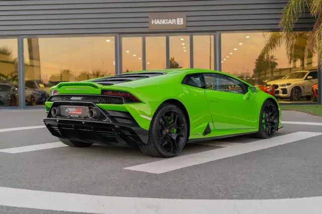Lamborghini Huracan view 6