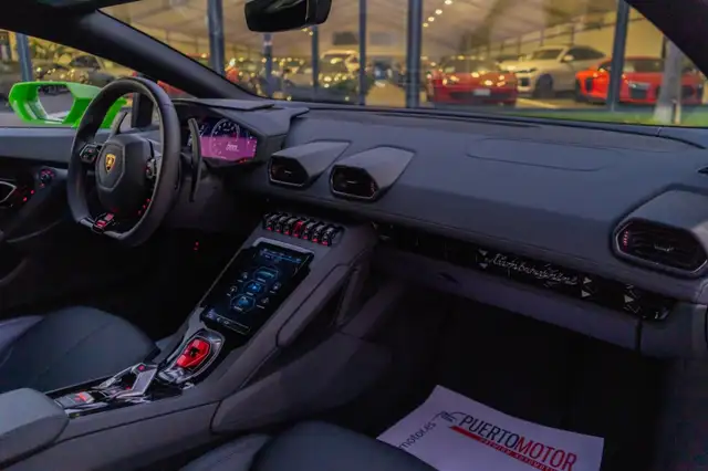 Lamborghini Huracan view 19
