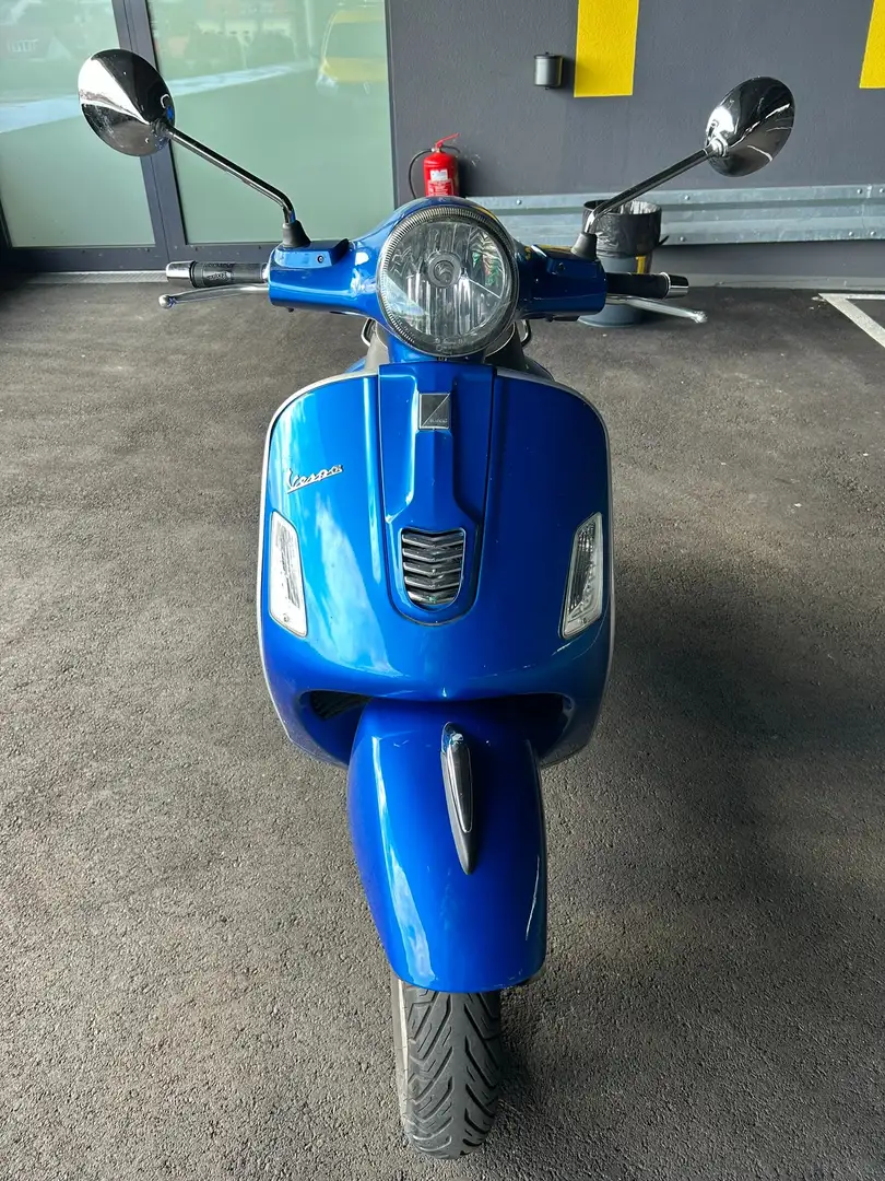 Vespa GTS Super 125 i.e. Kék - 1