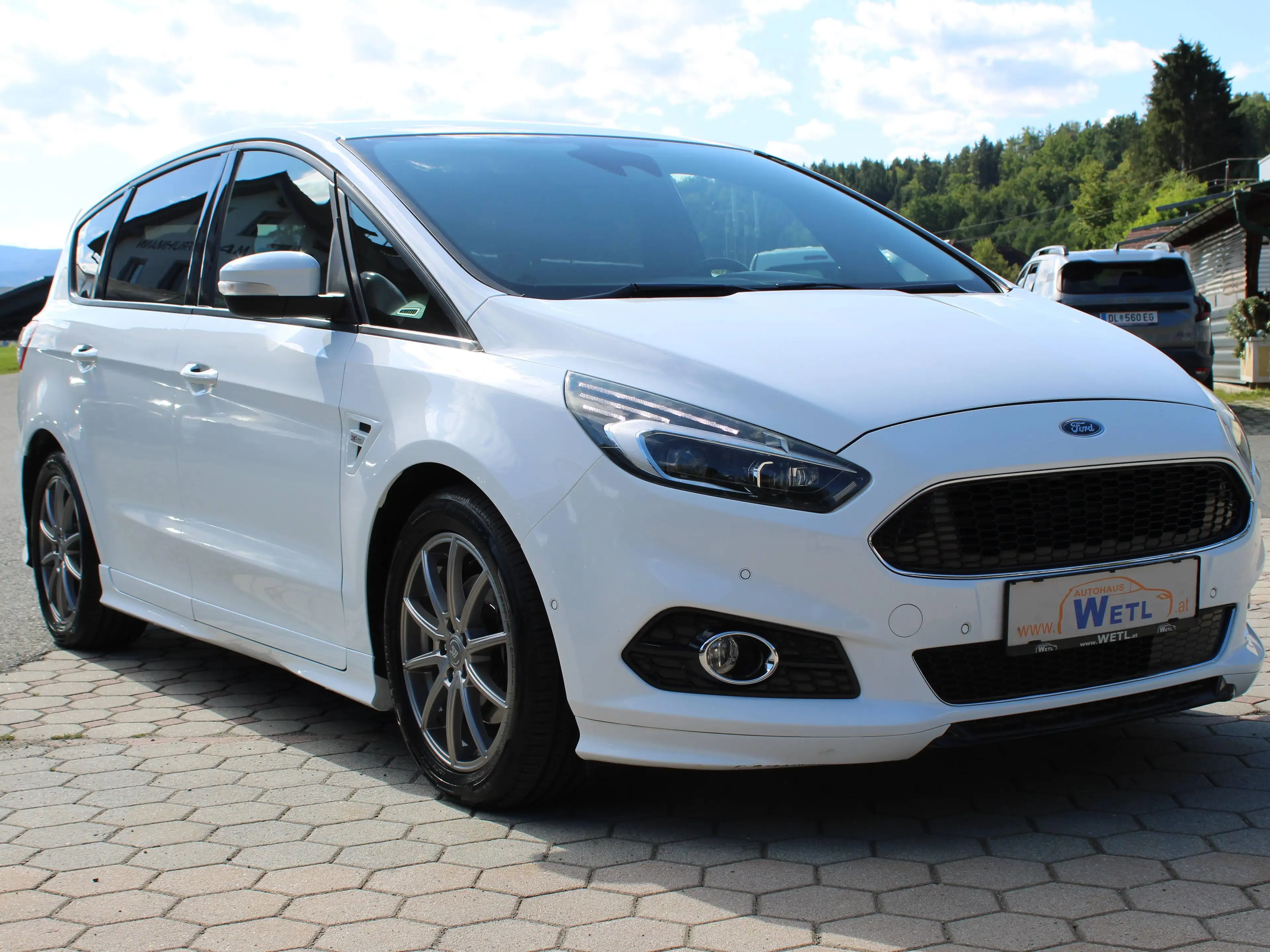 Ford S-Max ST LINE — photo 3
