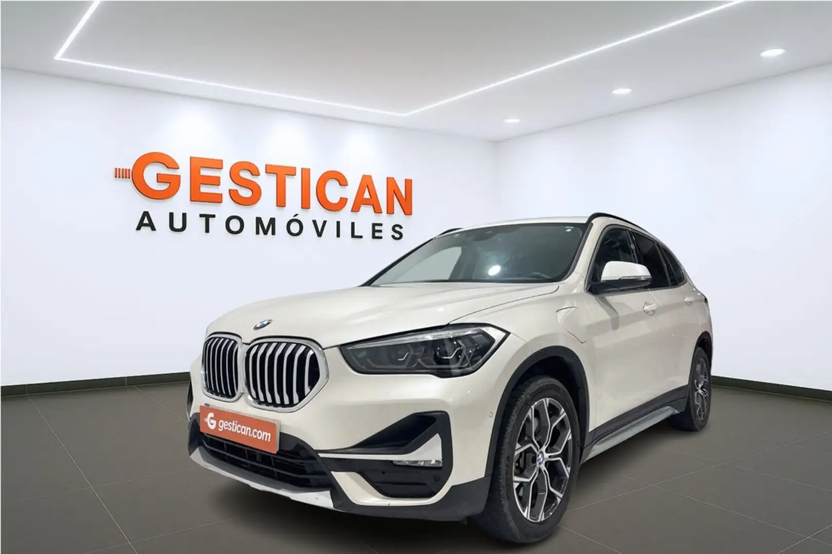 BMW X1 xDrive25e Wit - 1
