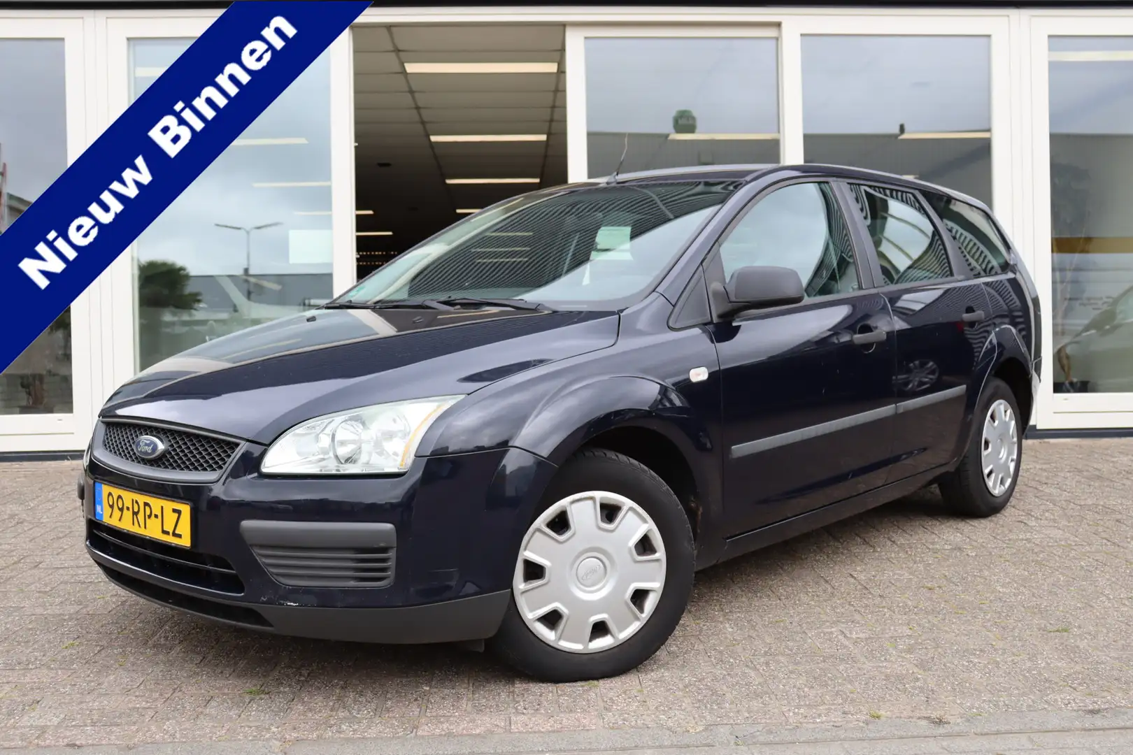 Ford Focus Wagon, Automaat, Airco, Cruise Control, Trekhaak, Blauw - 1