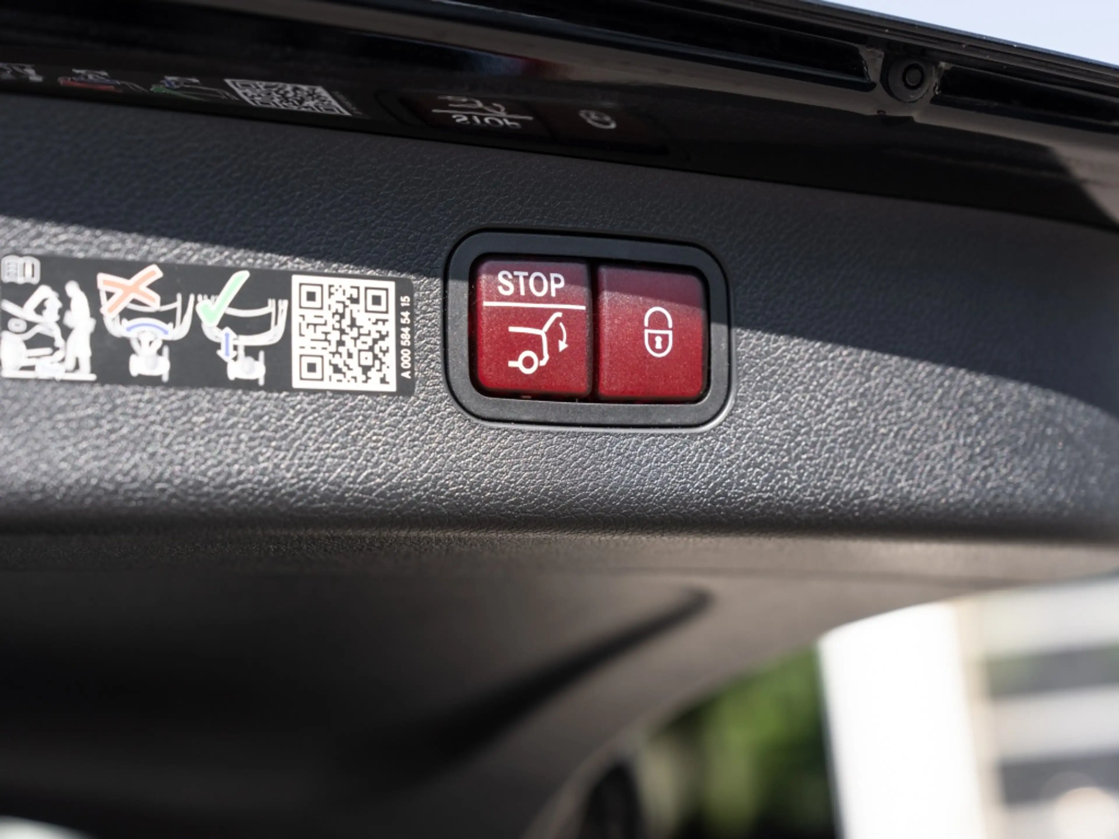 Mercedes-Benz E 300 T e ,  AMG BURM PREMIUM MEMO 360 AHK DISTR — photo 11
