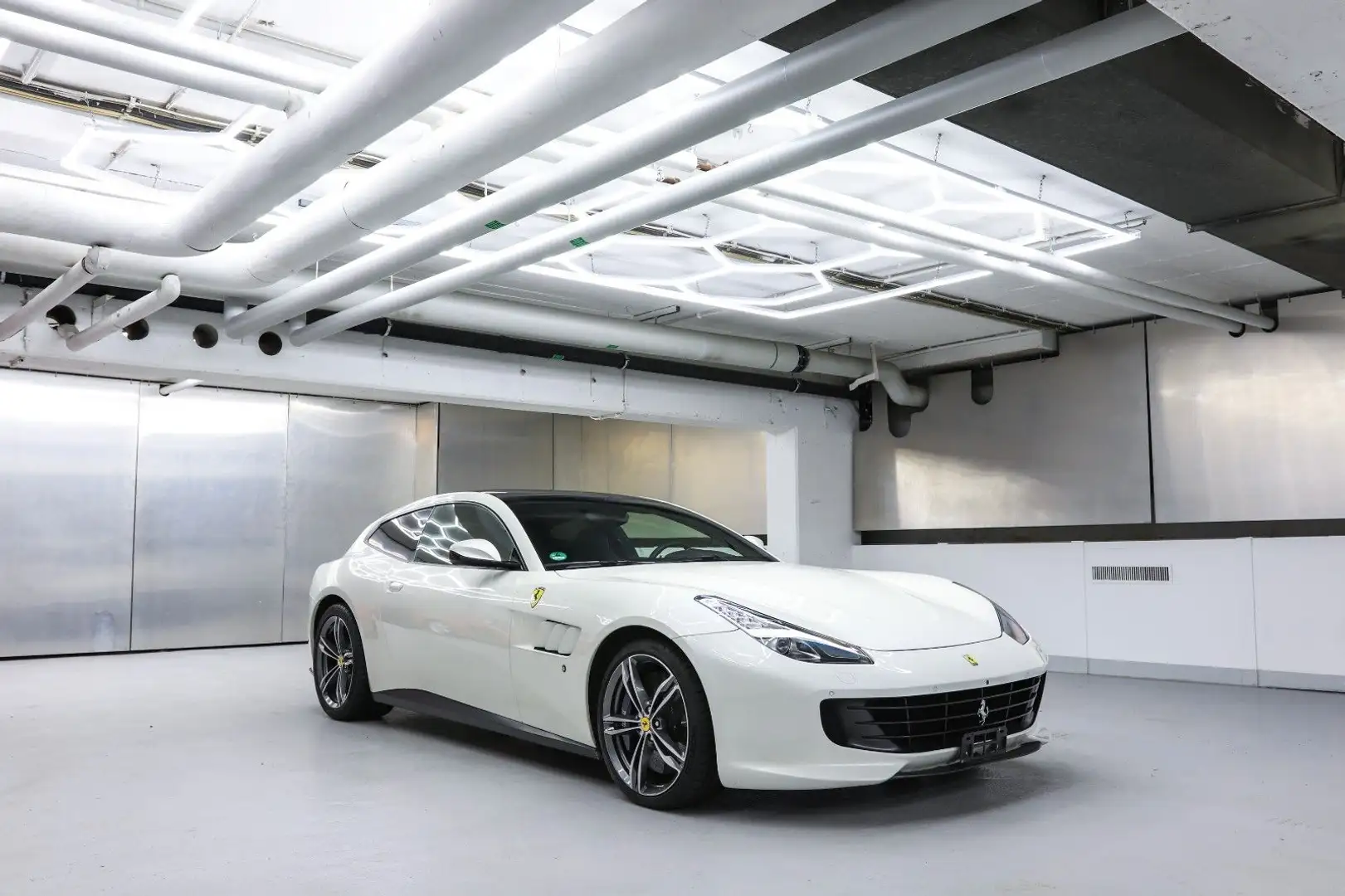 Ferrari GTC4 Lusso 6.3 V12 Ferrari Warranty Panoramadach Blanco - 1