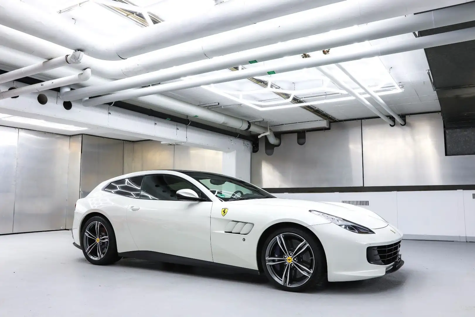 Ferrari GTC4 Lusso 6.3 V12 Ferrari Warranty Panoramadach Blanco - 2