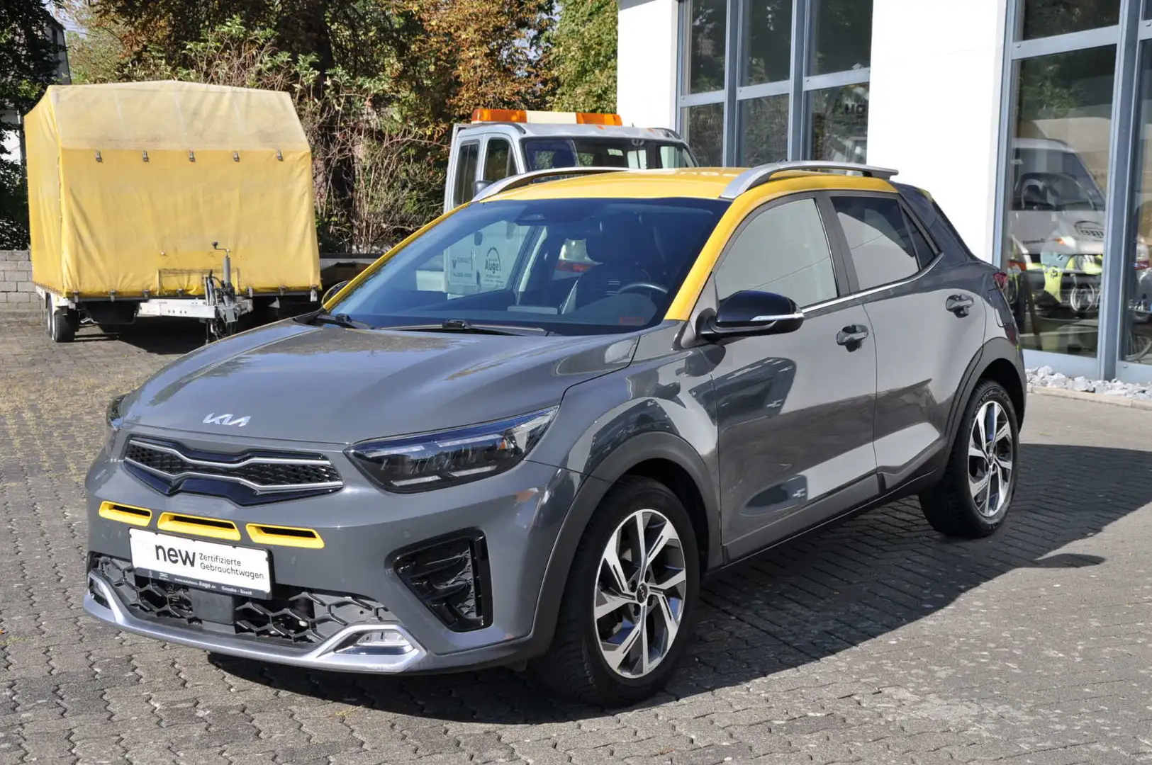 Kia Stonic 1.0 T-GDI Mild-Hybrid GT Line *PDC*NAV* Jaune - 2