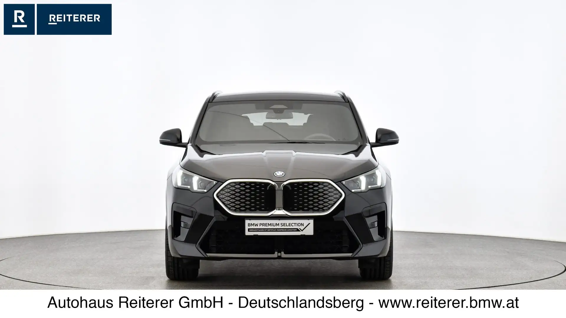BMW iX2 eDrive20 *M Sportpaket *Adaptives M Fahrwerk *AHK Schwarz - 2