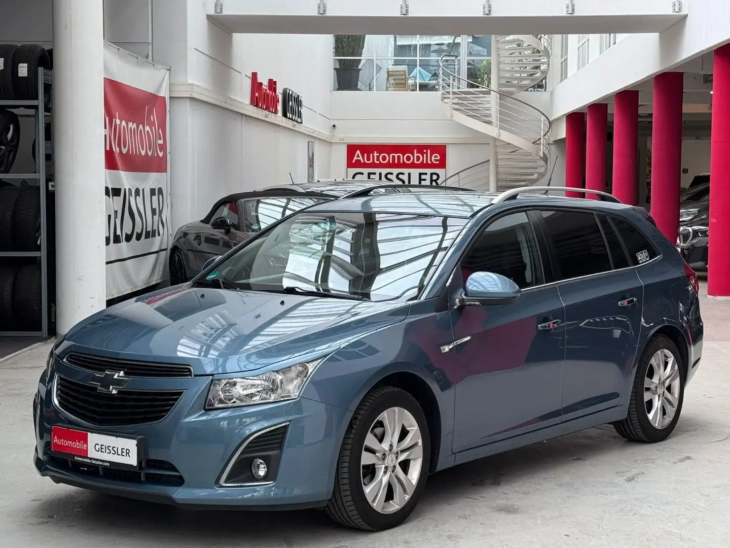 Chevrolet Cruze Station Wagon LTZ AHK+NAVI+KAMERA+AAC Blau - 1
