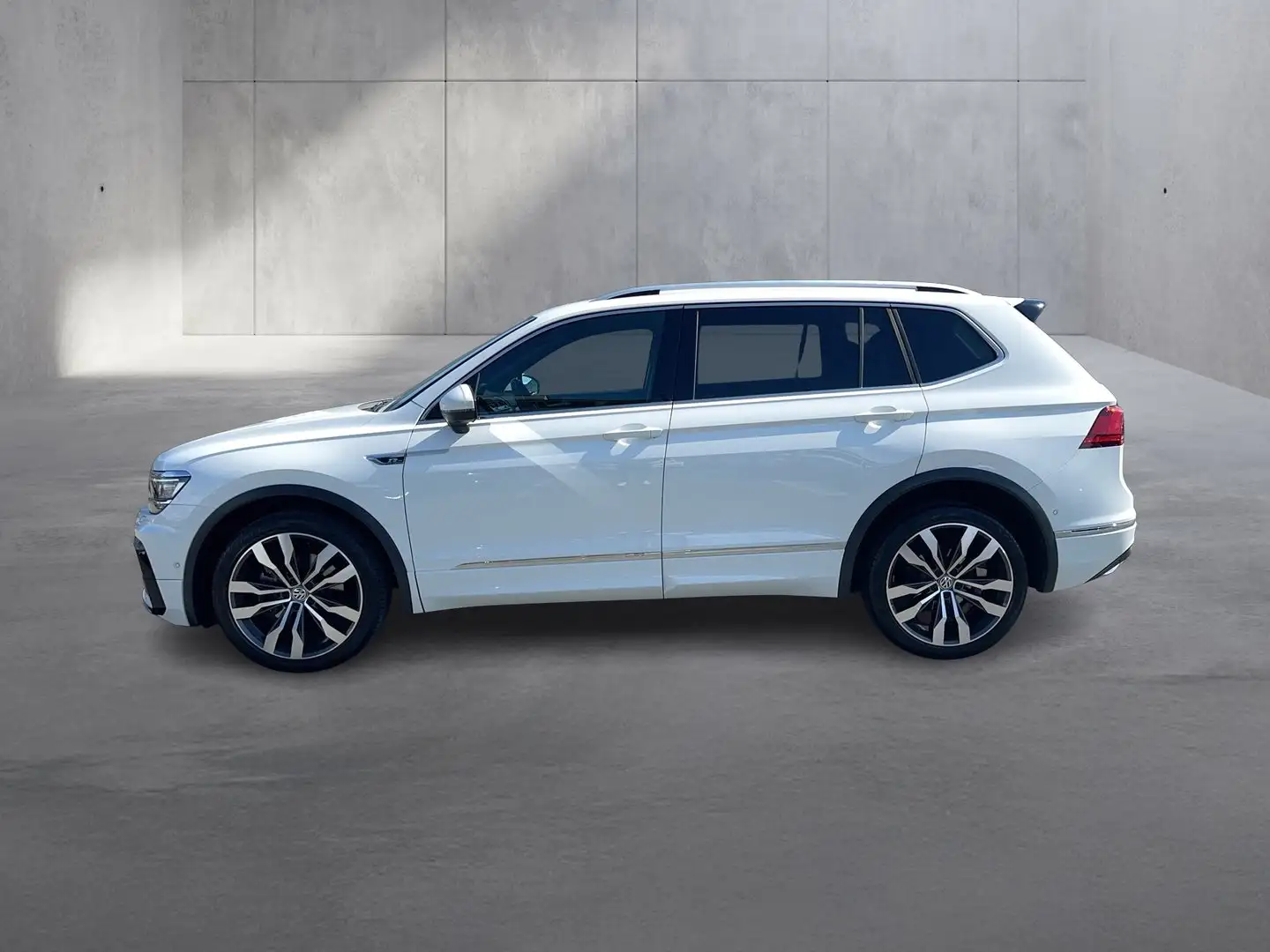 Volkswagen Tiguan VW Tiguan Alls. HL TDI 4MOTION DSG 5-Sitzer Weiß - 2