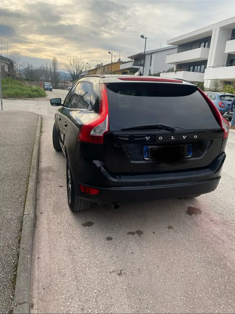Volvo XC60 2.4d Kinetic fwd 175cv auto - 1