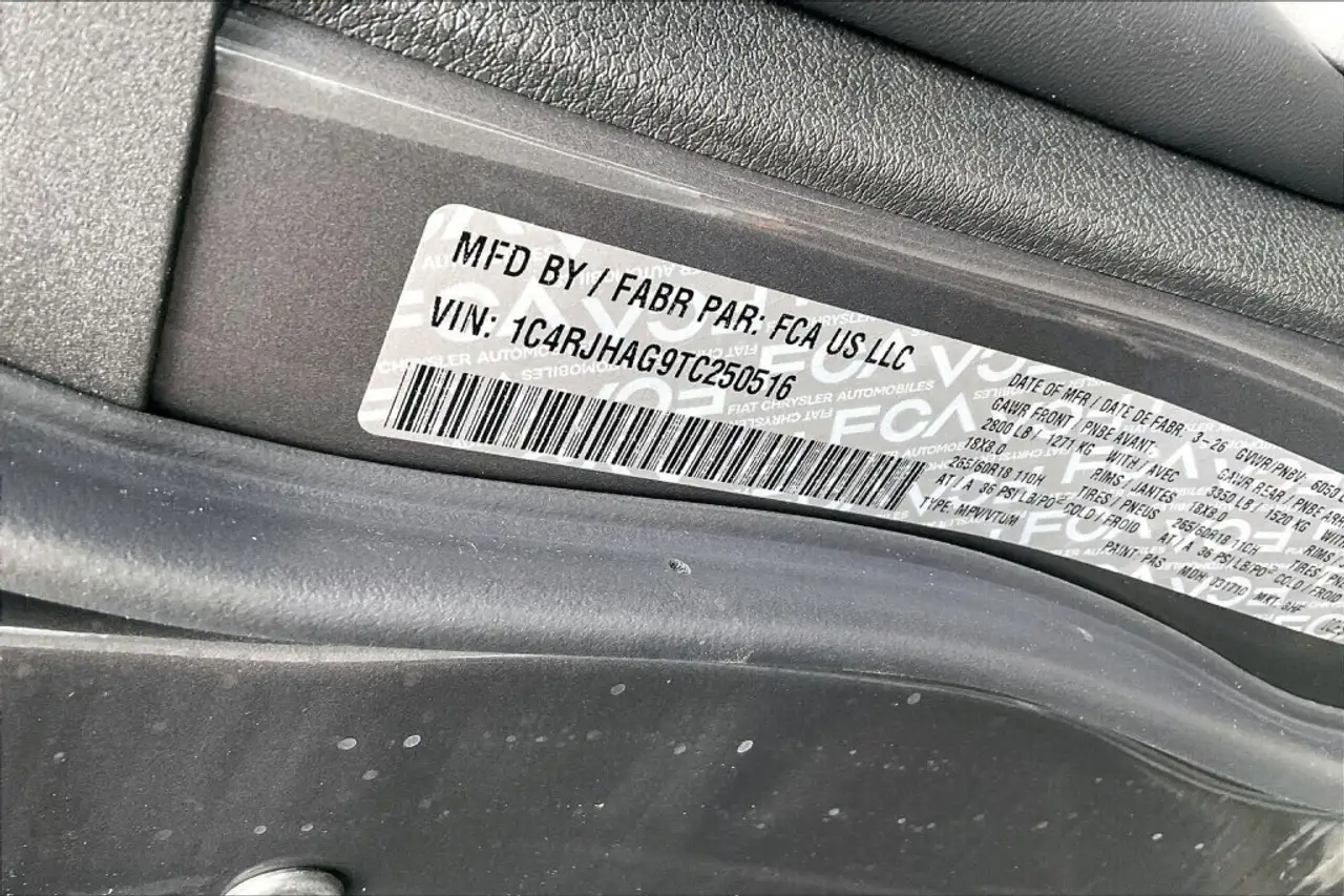 Jeep Grand Cherokee снимка Jeep Grand Cherokee