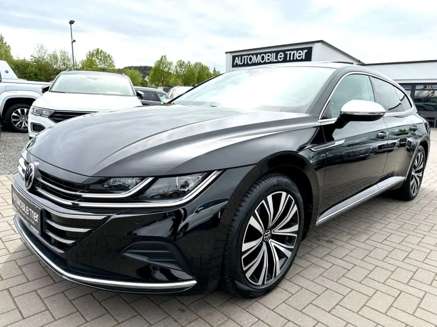 Volkswagen Arteon Shooting Brake+NAVI+LED+PANO+HEADUP+CAM Schwarz - 1