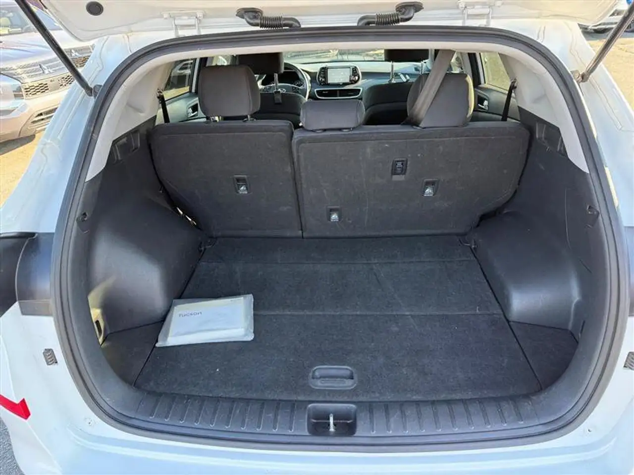 Hyundai TUCSON photo Hyundai TUCSON