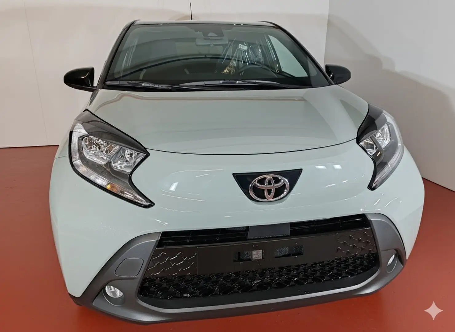 Toyota Aygo X 1.0 Trend 72cv + R17 + Telecamera Grün - 2