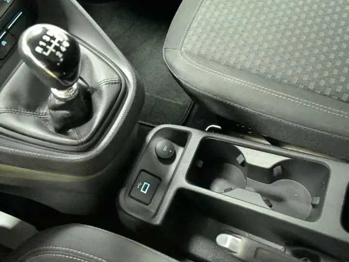 Ford 2021, foto 17