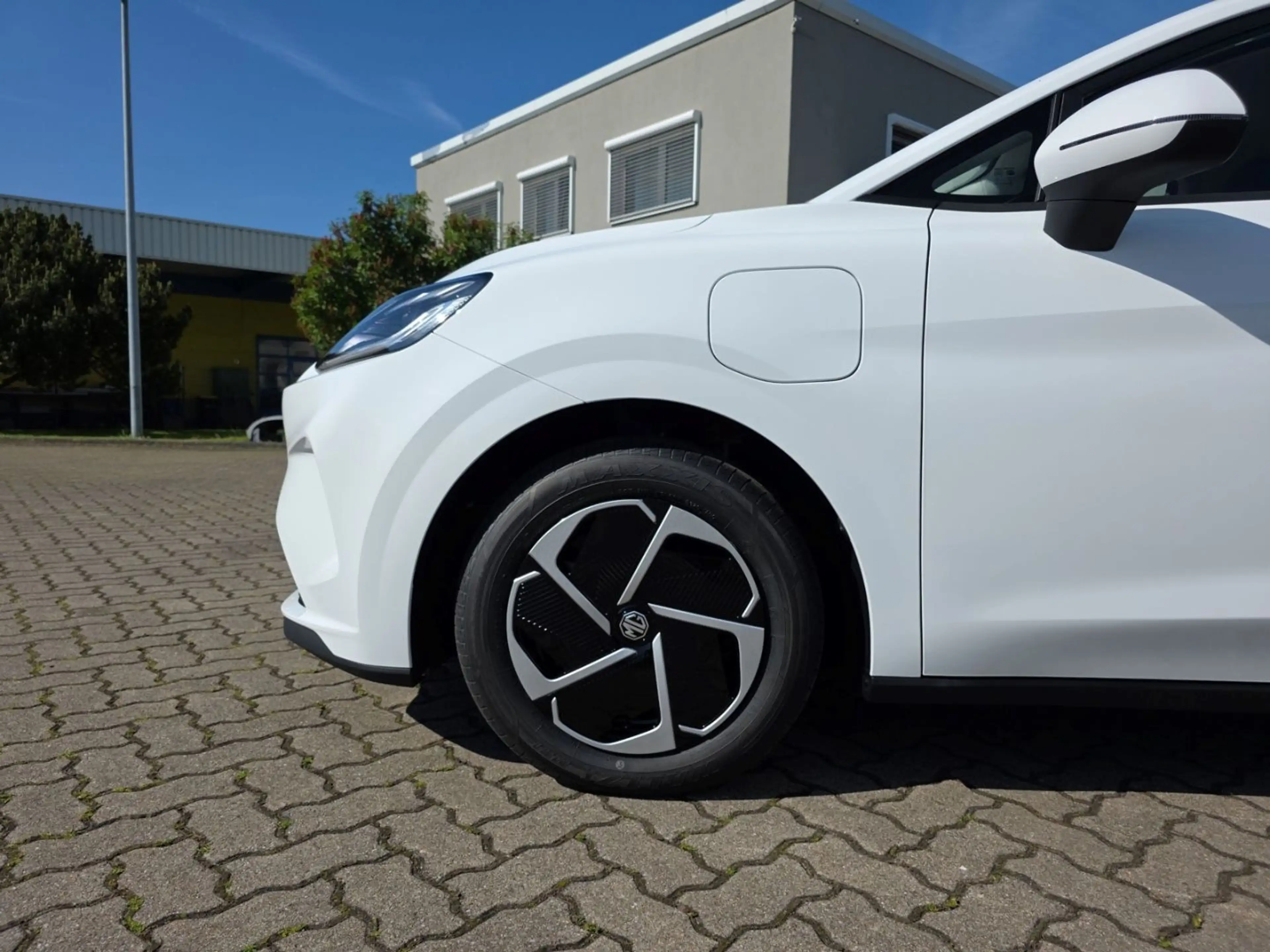 MG MG4 EV Urban 54kWh COM LED NAVI PDC SOFORT VERFÜ — photo 6
