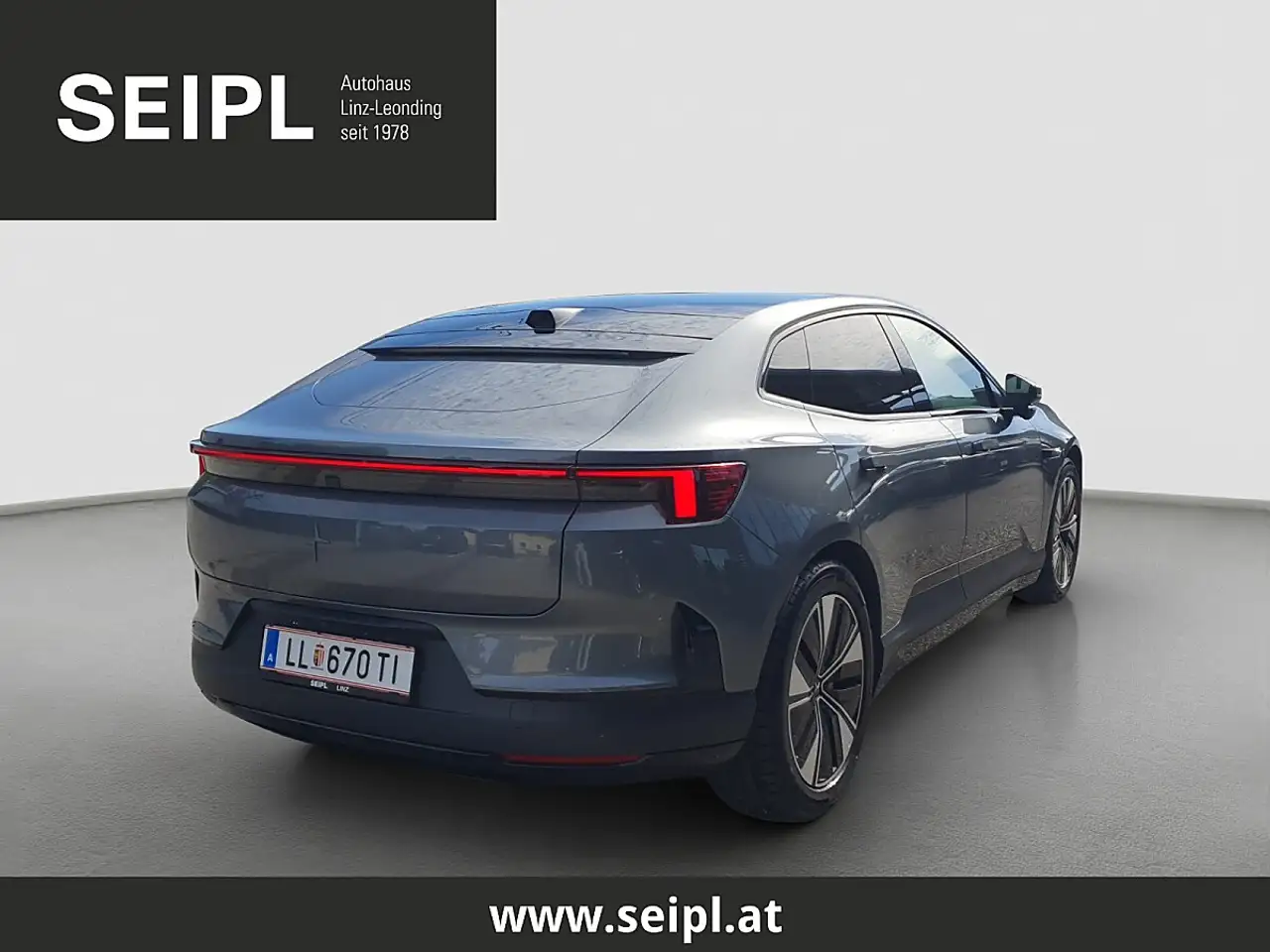 Polestar 4 2025
