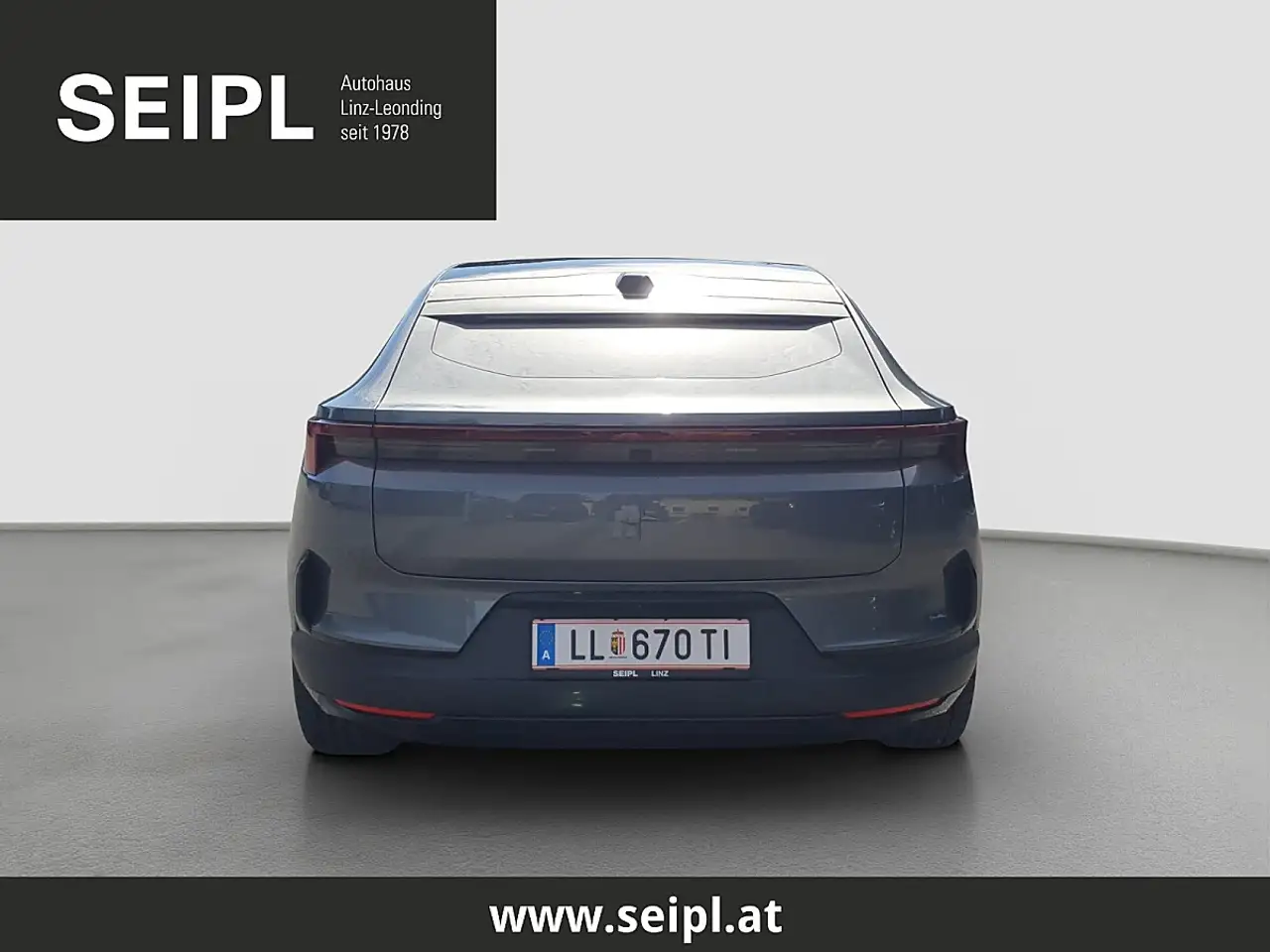 Polestar 4 2025