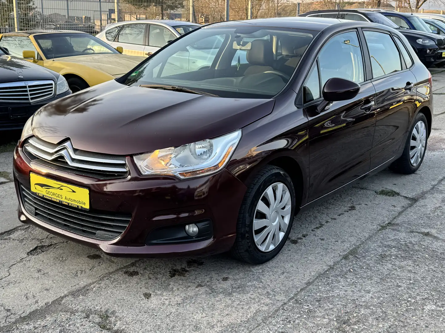 Citroen C4 VTi 120 2.HAND KLIMA S.HEFT Rot - 1