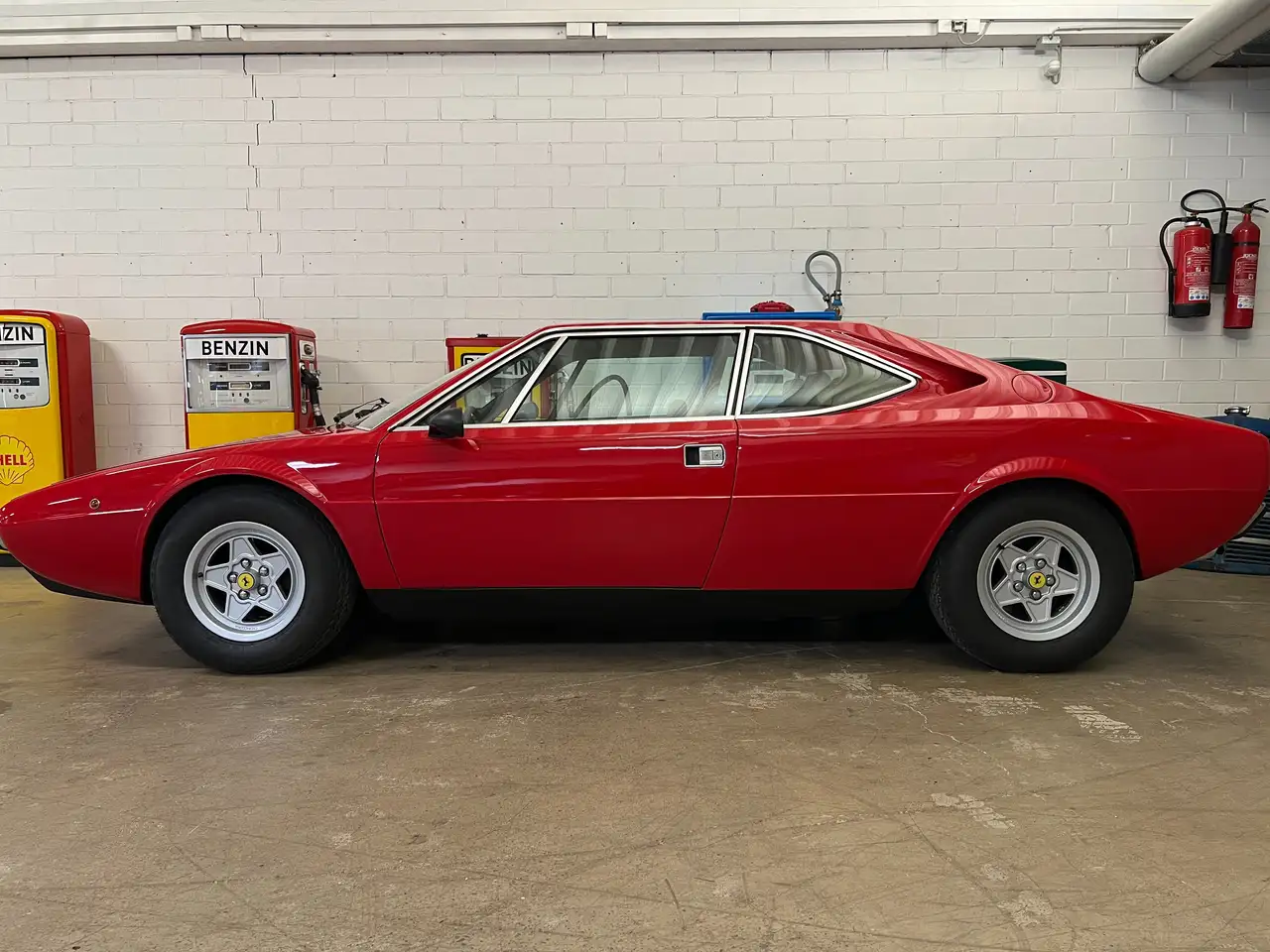 Ferrari Dino GT4