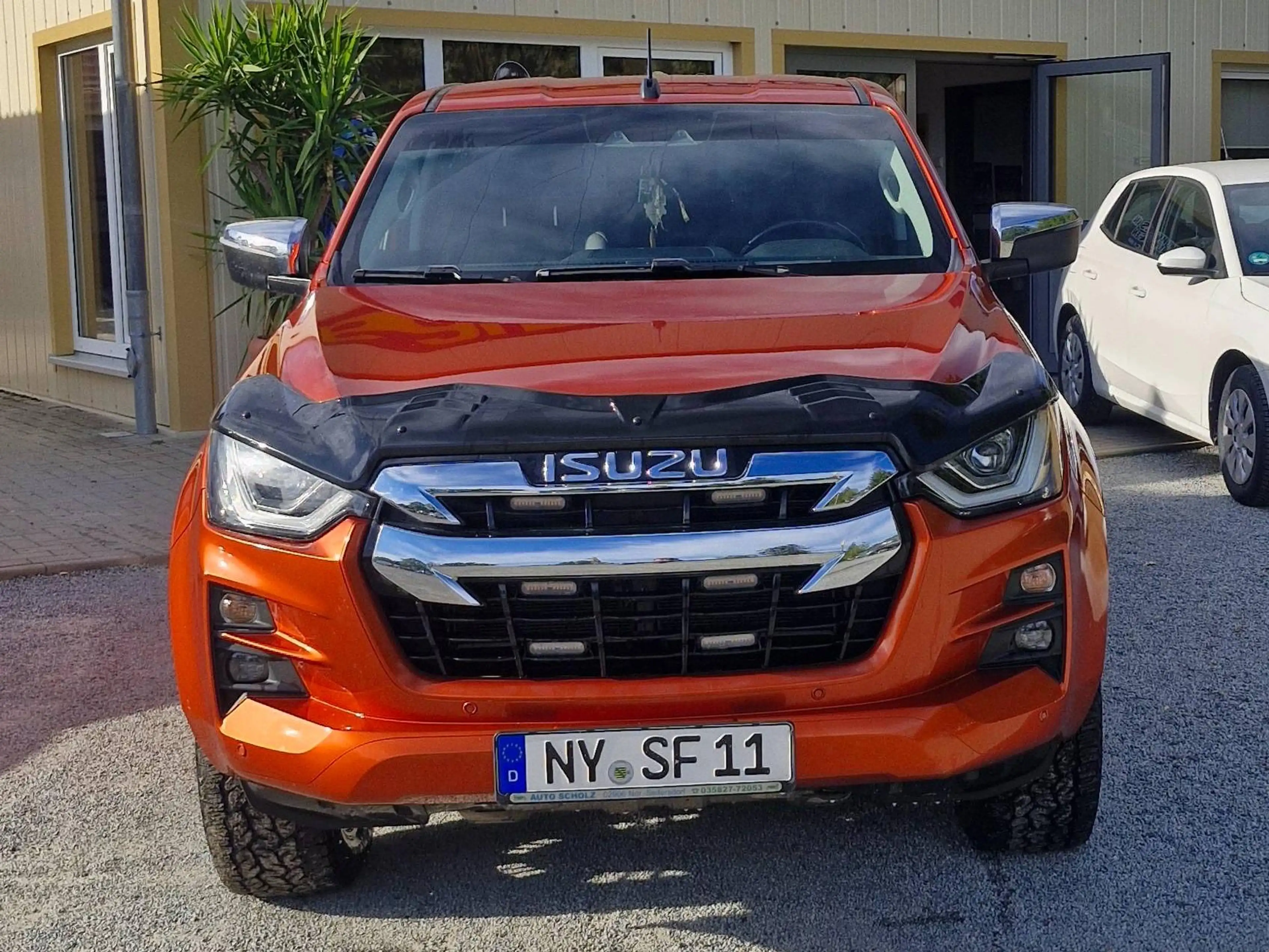Isuzu D-Max Double Cab Automatik Leder — photo 2