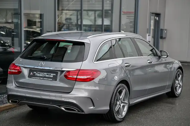 Mercedes-Benz C view 4