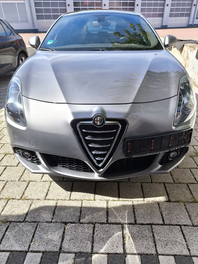 Alfa Romeo Giulietta Giulietta 1.4 TB 16V Veloce Grau - 1