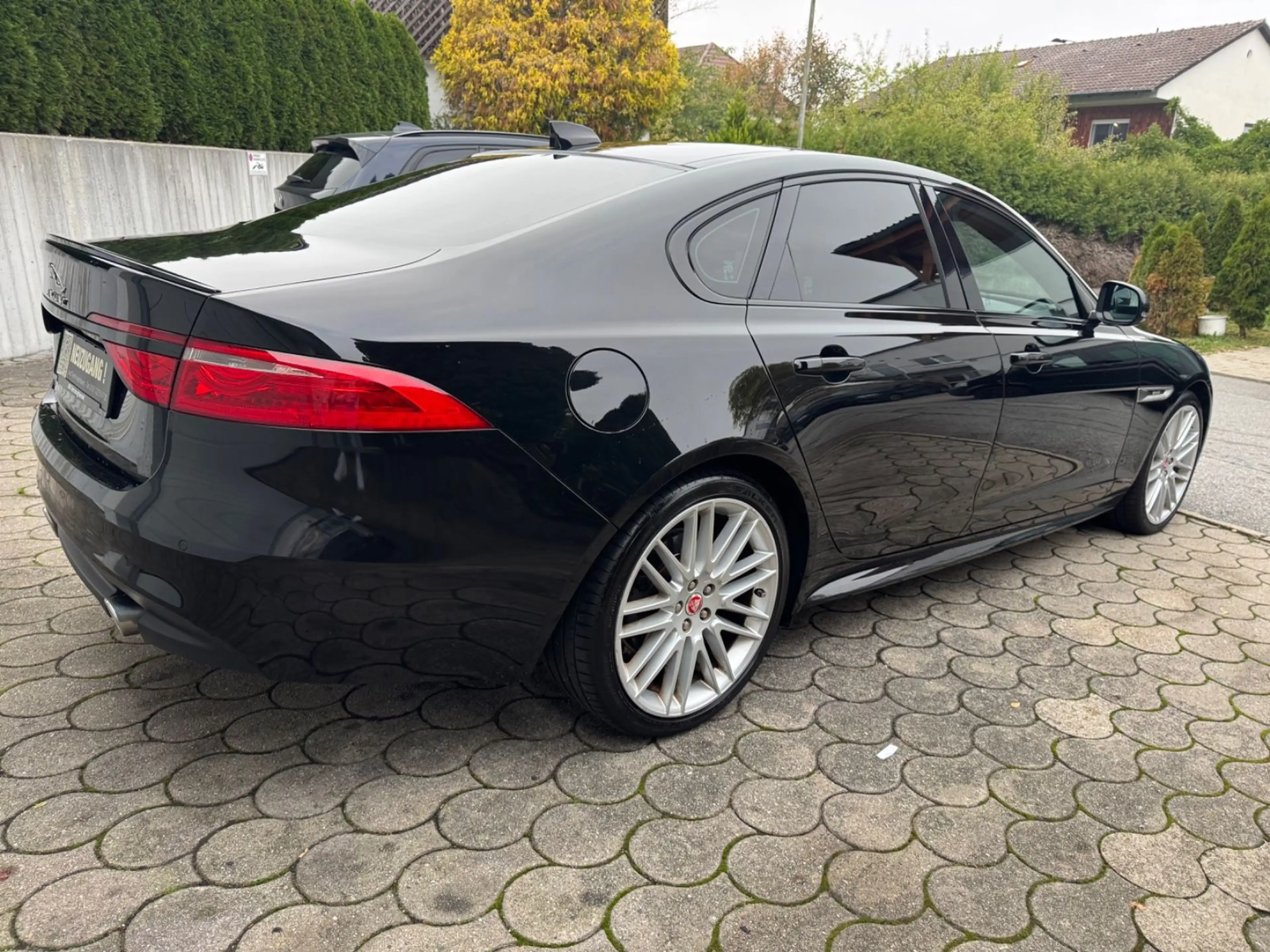 Jaguar XF R-Sport 3.0D *TÜV 04/28*20 Zoll*SHZ*Pano* — photo 6