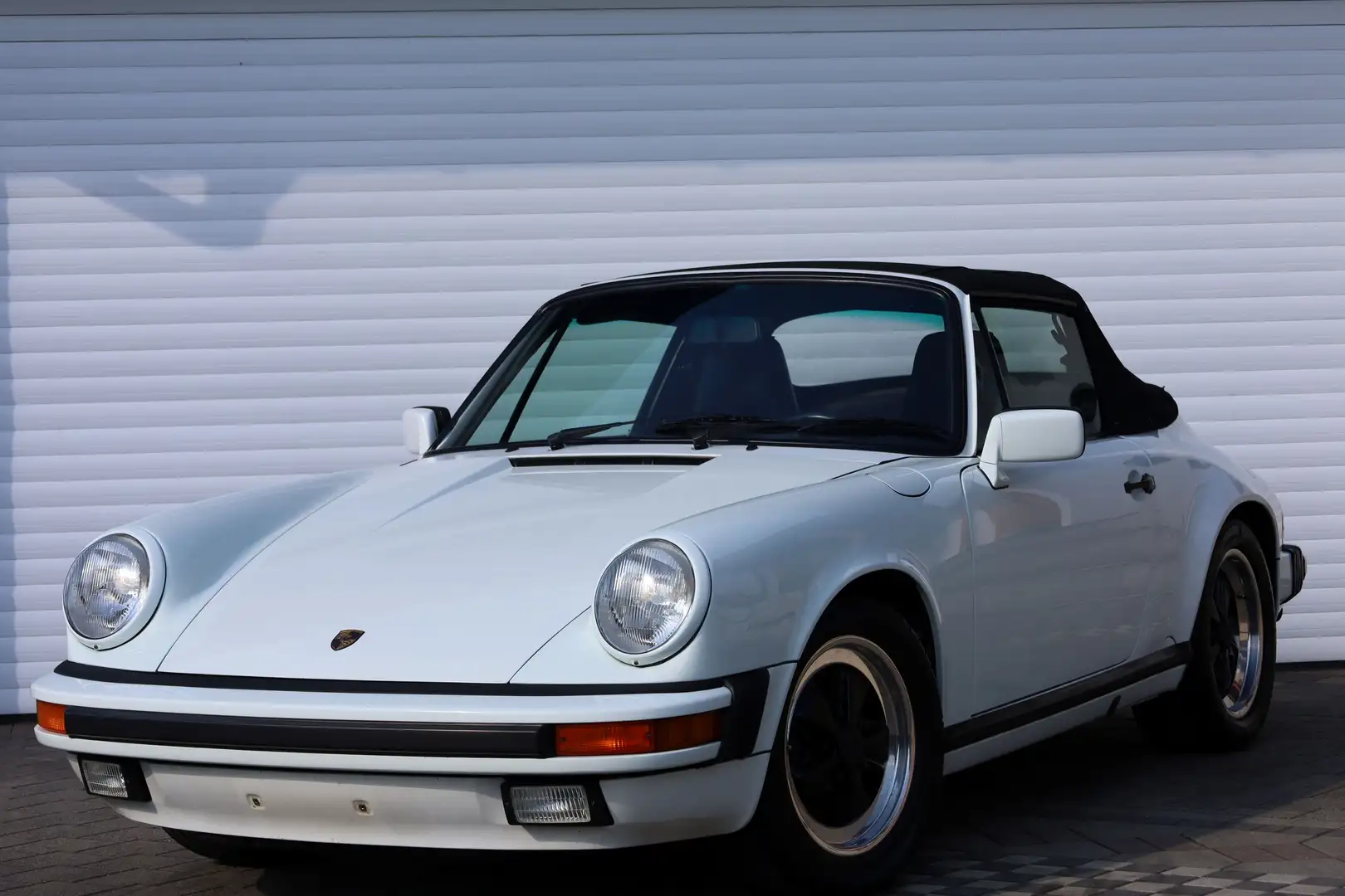 Porsche 911 911 3,2L G-MODELL G50 CARRERA CABRIOLET GRANDPRIX Weiß - 1