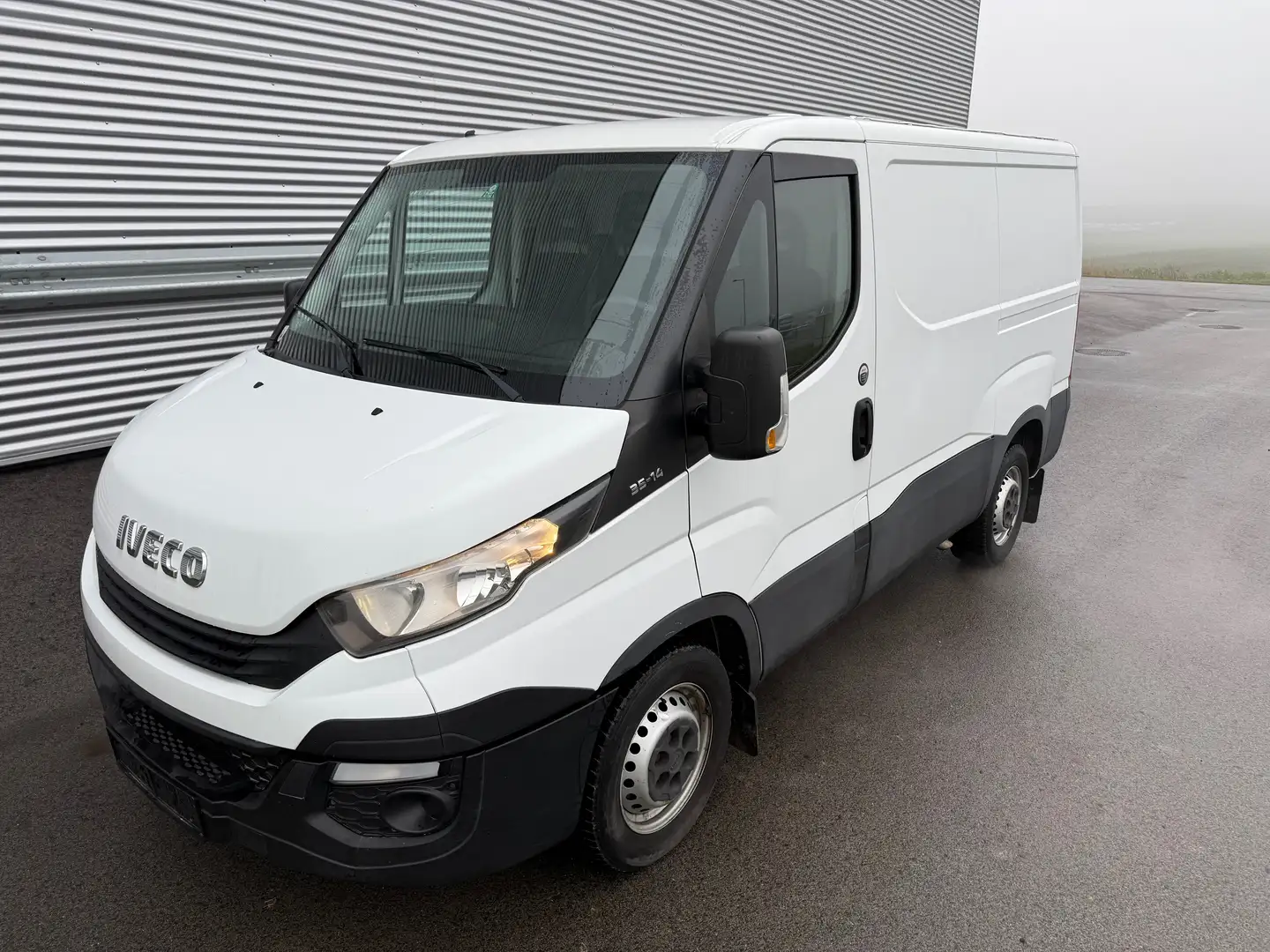 Iveco Daily 35S14N ID:9 Weiß - 1