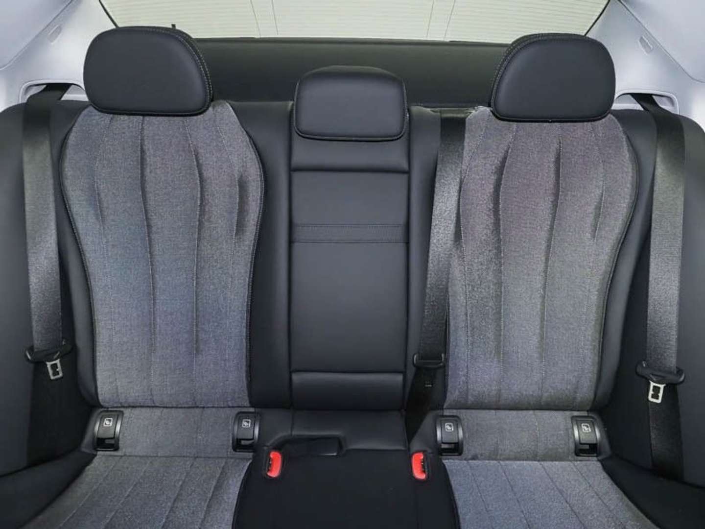 Mercedes Classe E 220 Avantgarde -  - Joinsteer - #5