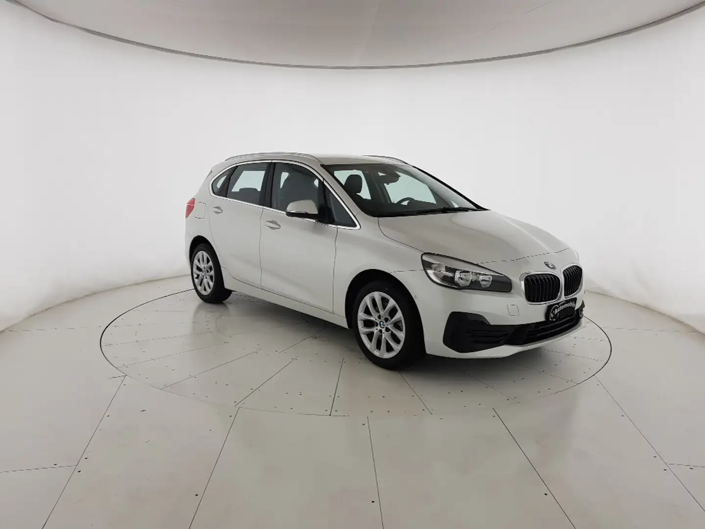 BMW 218 218d Active Tourer Business auto Bianco - 1
