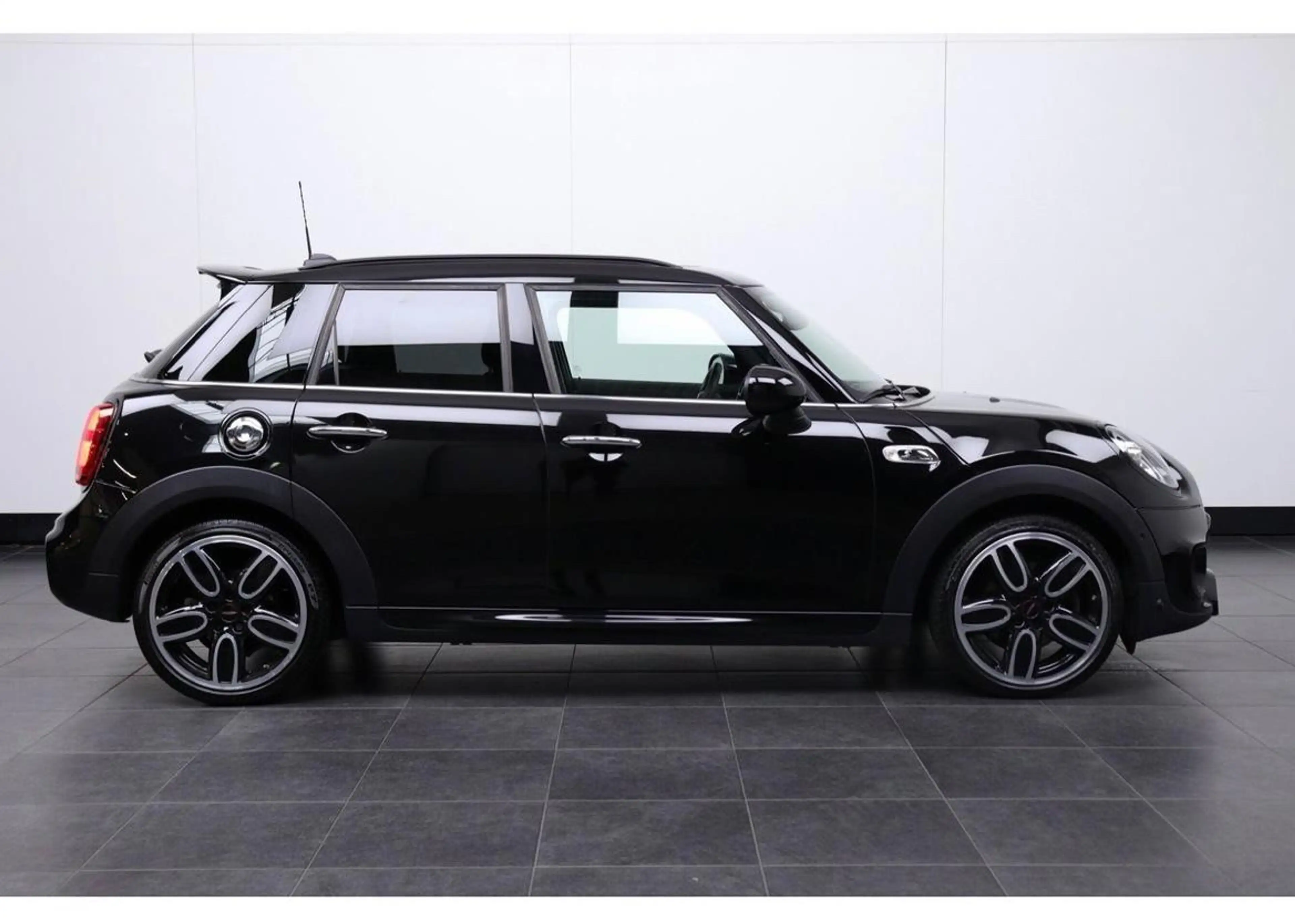MINI Cooper S 5-Deurs 2.0 Knightsbridge Edition Jcw package Pano — photo 5