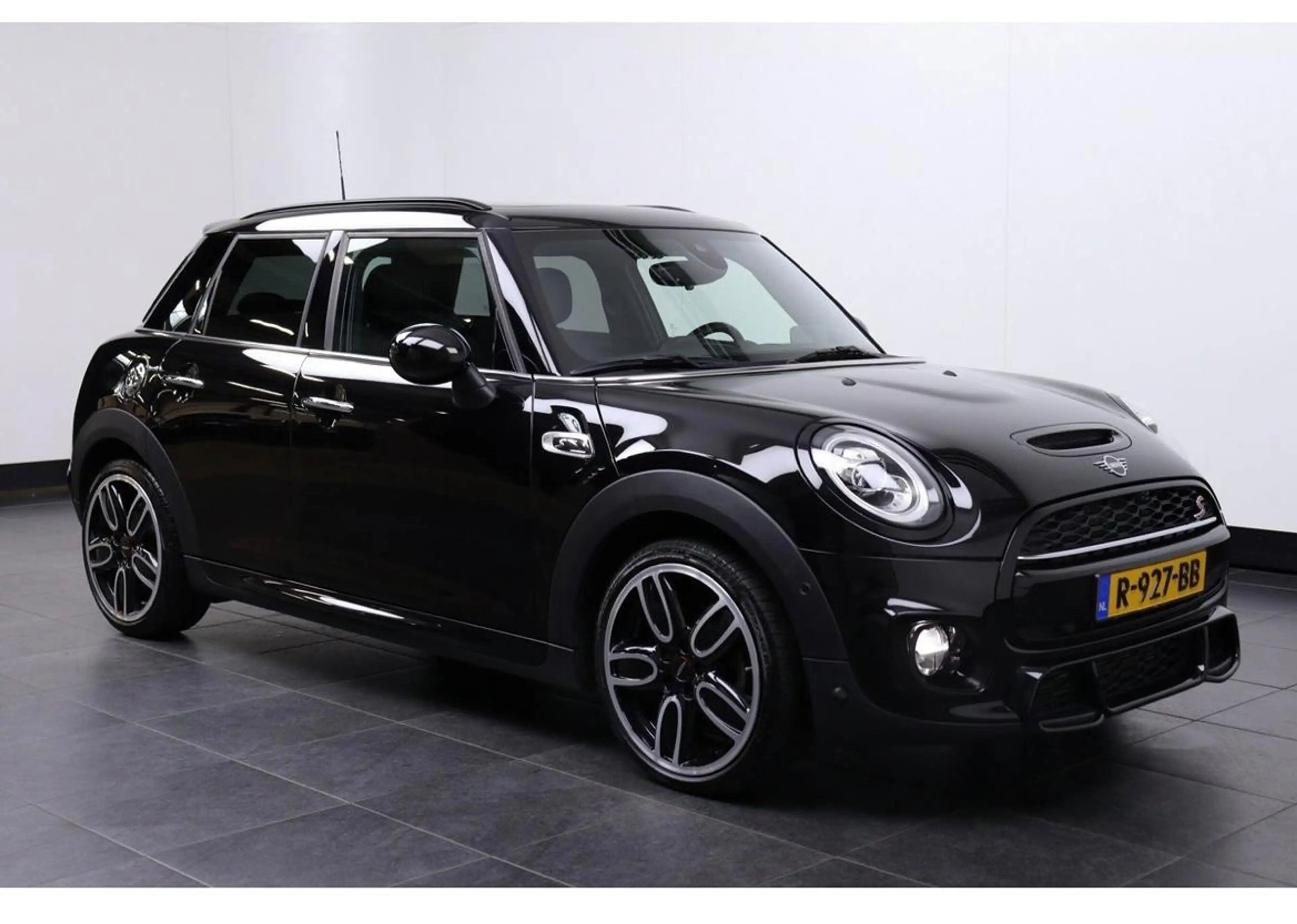 MINI Cooper S 5-Deurs 2.0 Knightsbridge Edition Jcw package Pano — photo 6
