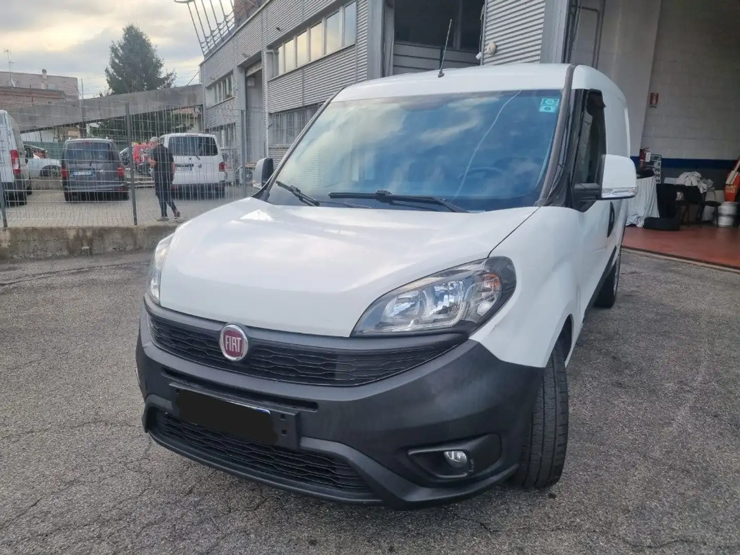 Fiat Doblo Doblò 1.4 T-Jet 16V Natural Power Easy MAXI Blanc - 2