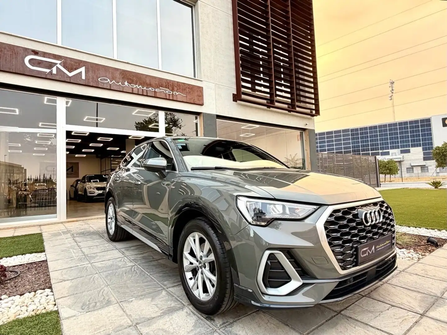 Audi Q3 35 TDI S line S tronic 110kW Gris - 1