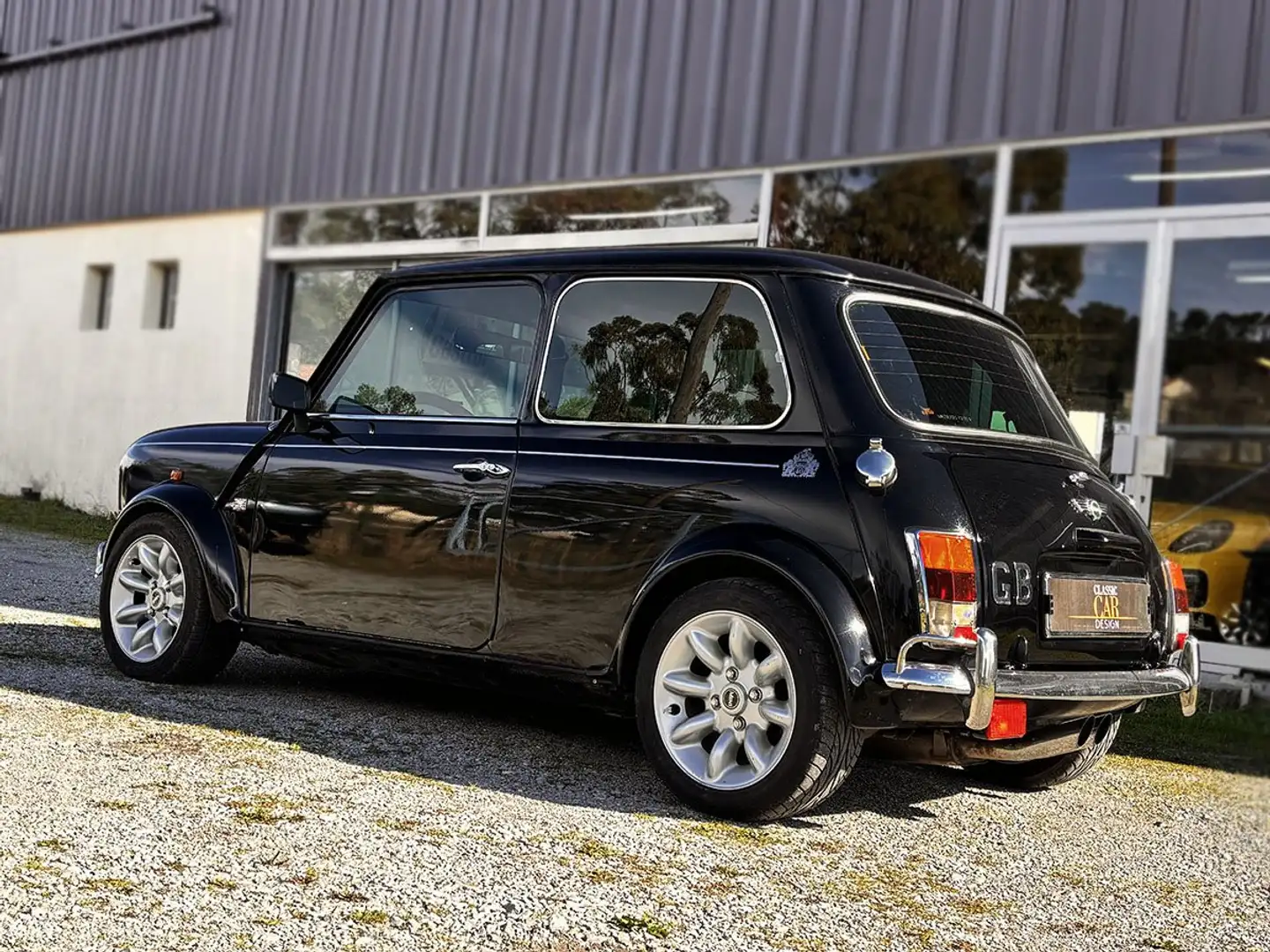 MINI Cooper cooper 1.3 MPI 40th Anniversaire Schwarz - 2