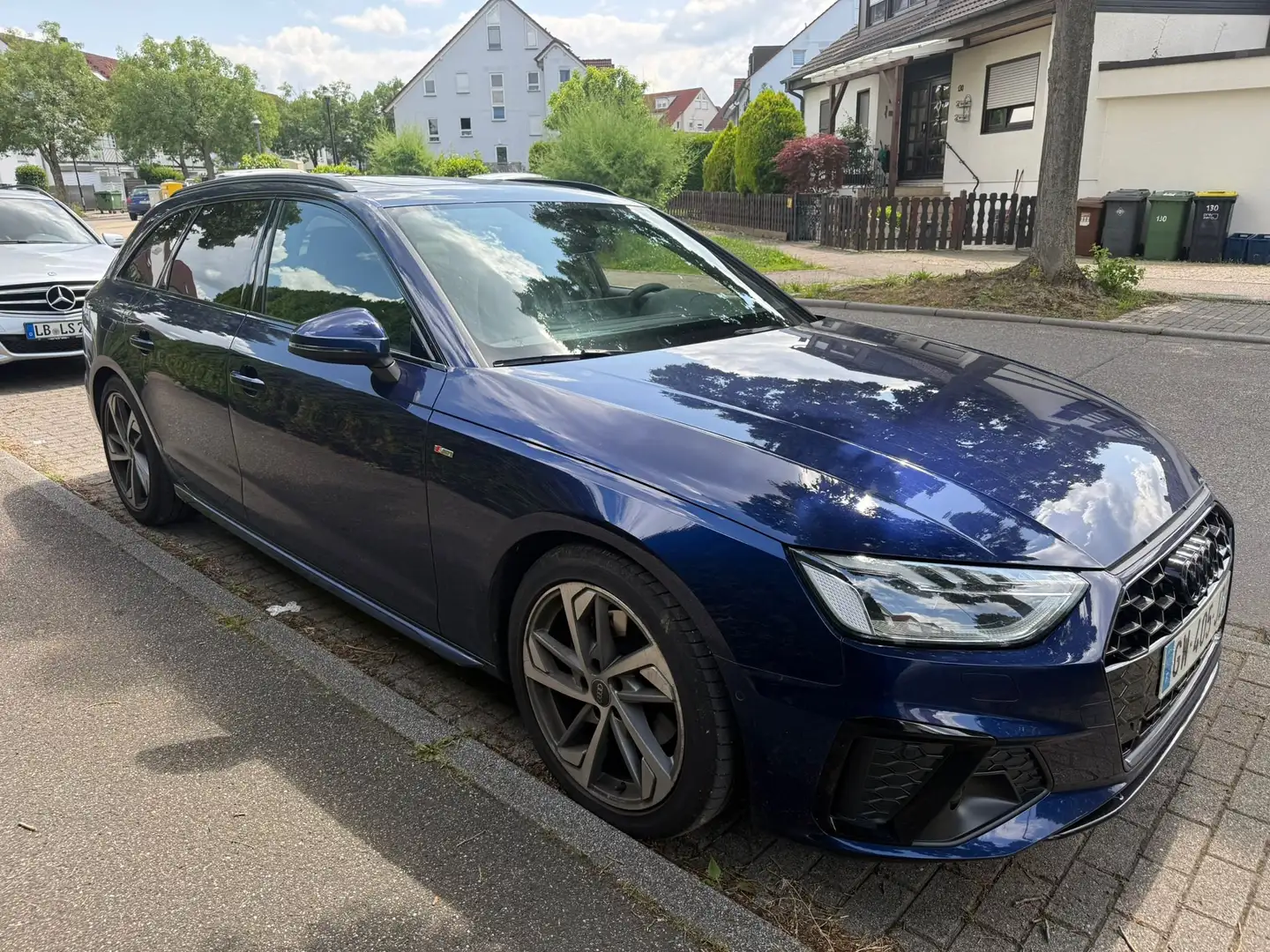 Audi A4 35 TDI S line Blau - 2