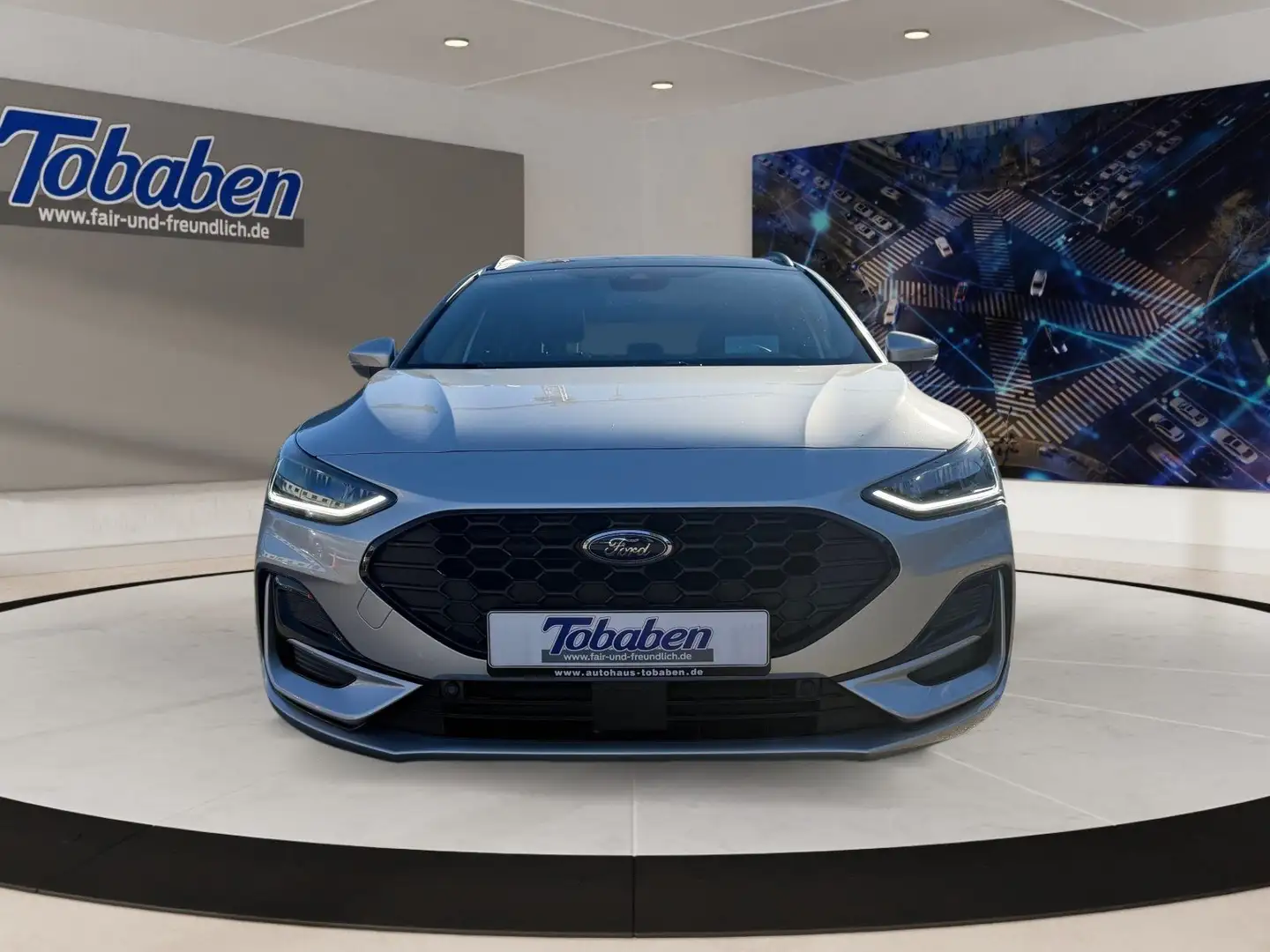 Ford Focus 1.5 EcoBlue ST-Line X PANO/AUT./FGS Plateado - 2