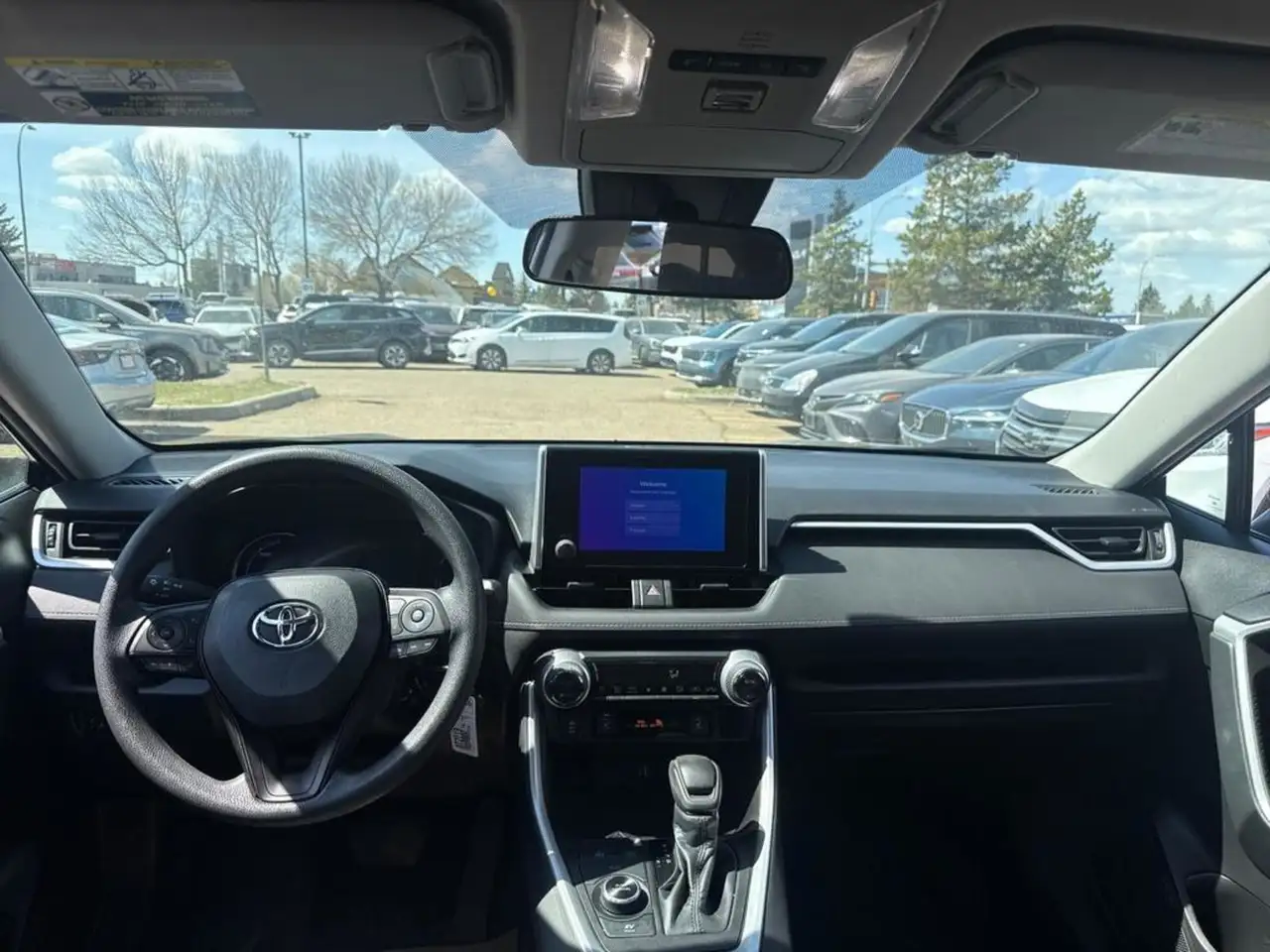 Toyota RAV 4 снимка Toyota RAV 4